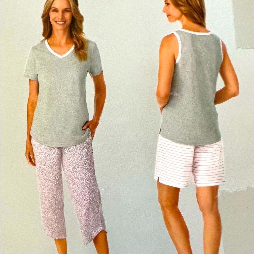 Carole Hochman Ladies 4 Pc PJ Set / Small Grey ( W-1)